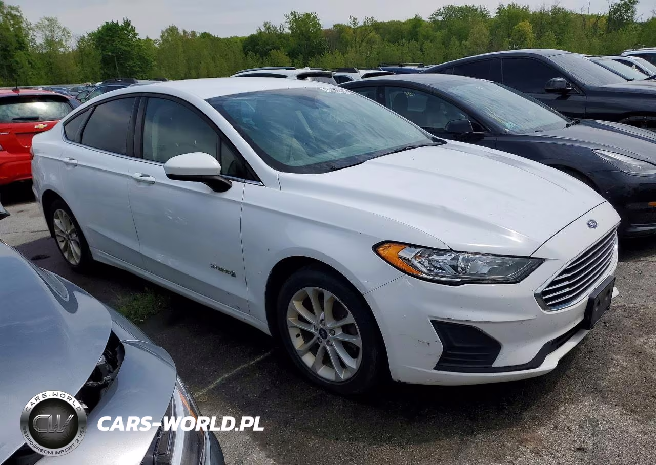 2019 Ford Fusion Se VIN:3FA6P0LUXKR153322 - 4
