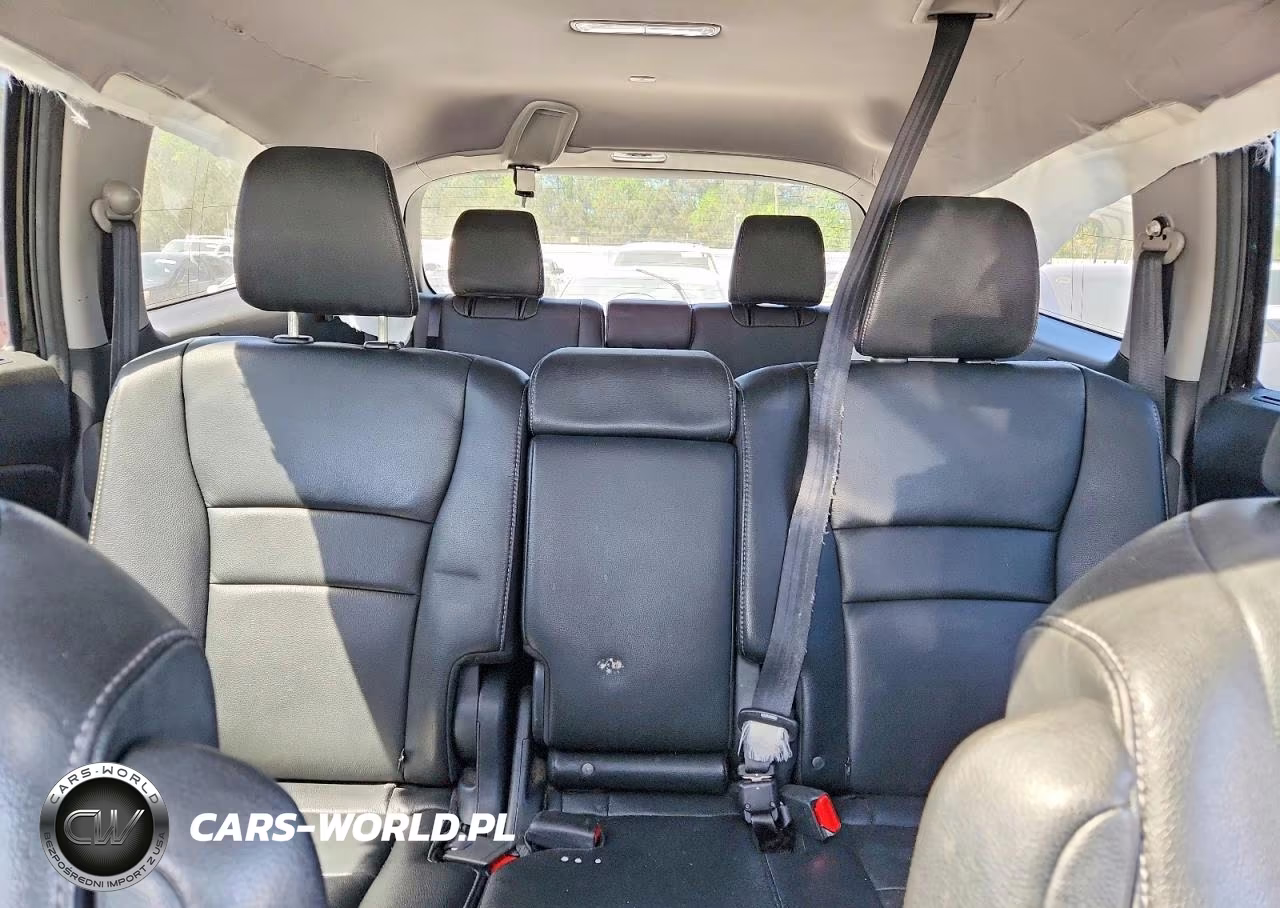 2016 Honda Pilot Touring VIN:5FNYF6H92GB097155 - 10