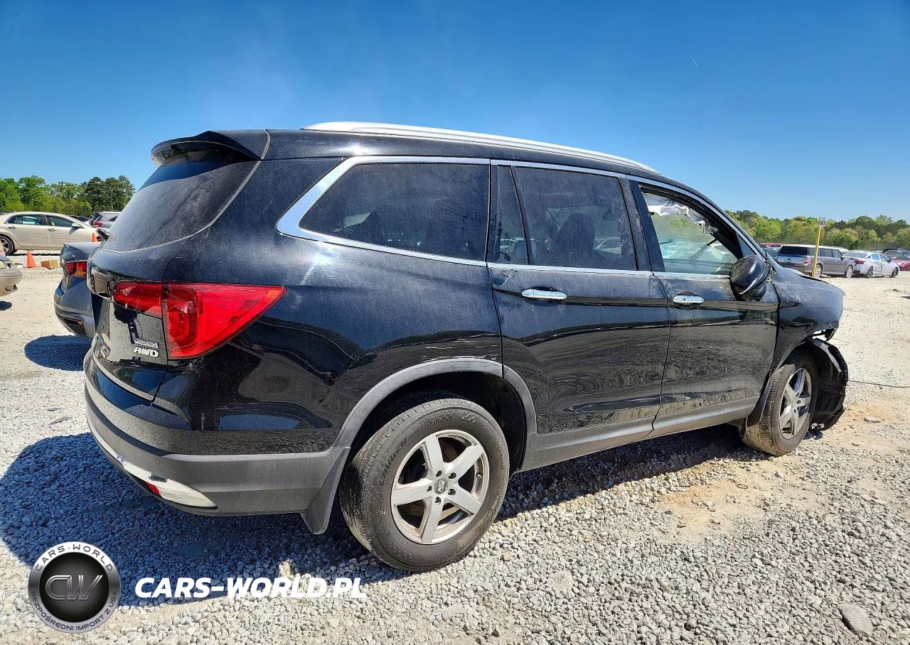 2016 Honda Pilot Touring VIN:5FNYF6H92GB097155 - 3