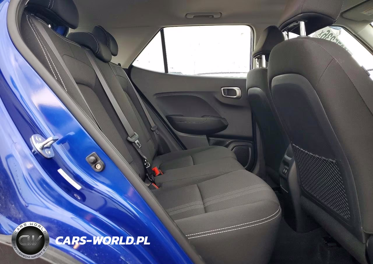 2025 Hyundai Venue Sel VIN:KMHRC8A35SU350351 - 11