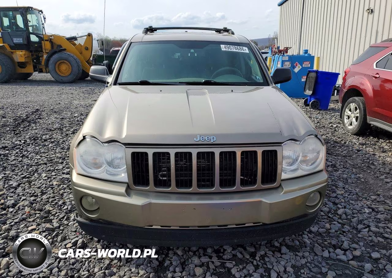2005 Jeep Grand Cherokee Laredo VIN:1J4HR48N55C626224 - 5