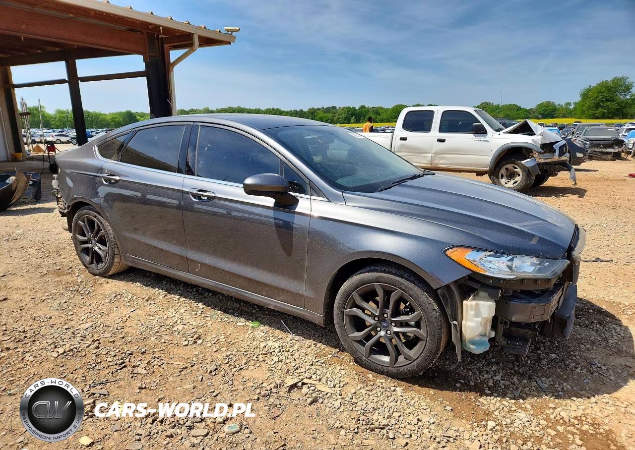 2018 Ford Fusion Se VIN:3FA6P0HDXJR244713 - 4