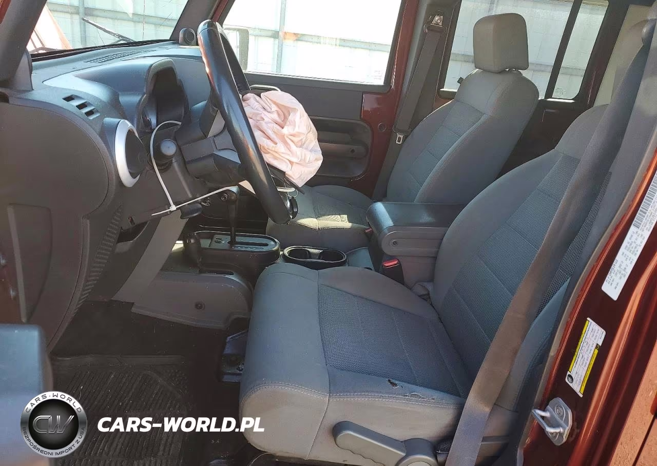 2008 Jeep Wrangler VIN:1J4GA59128L512660 - 7