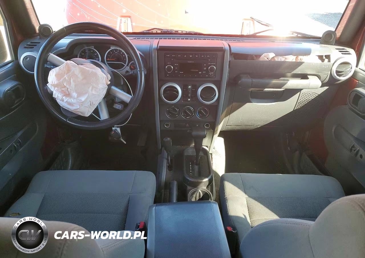 2008 Jeep Wrangler VIN:1J4GA59128L512660 - 8