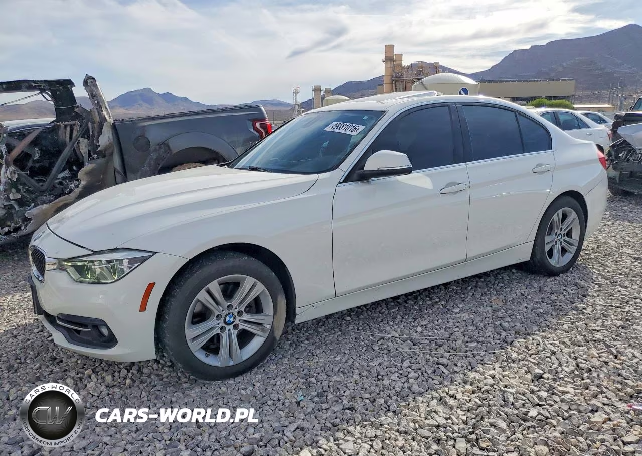 2018 BMW 330 I – zdjęcie 1 z 12
