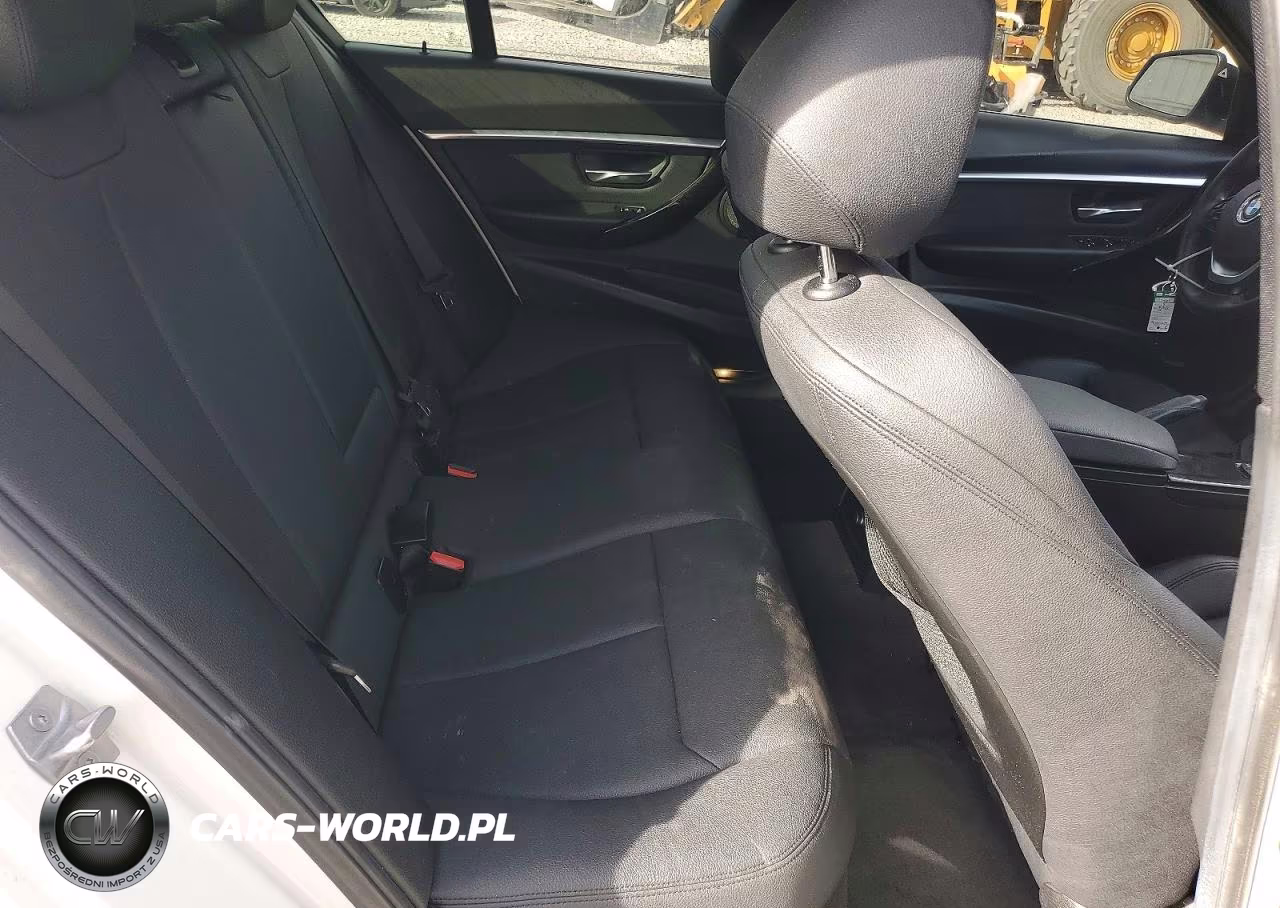2018 BMW 330 I VIN:WBA8B9G51JNV00205 - 10