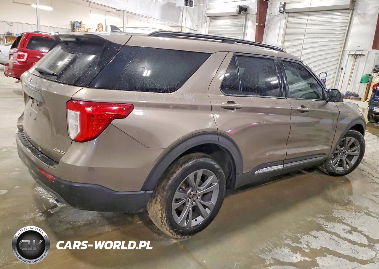 2021 Ford Explorer Xlt VIN:1FMSK8DHXMGA49703 - 3