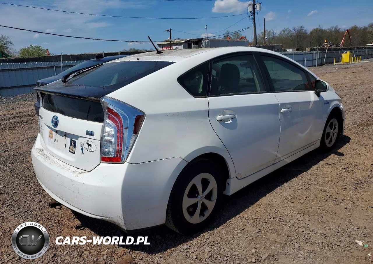 2012 Toyota Prius Two VIN:JTDKN3DU2C5398229 - 3