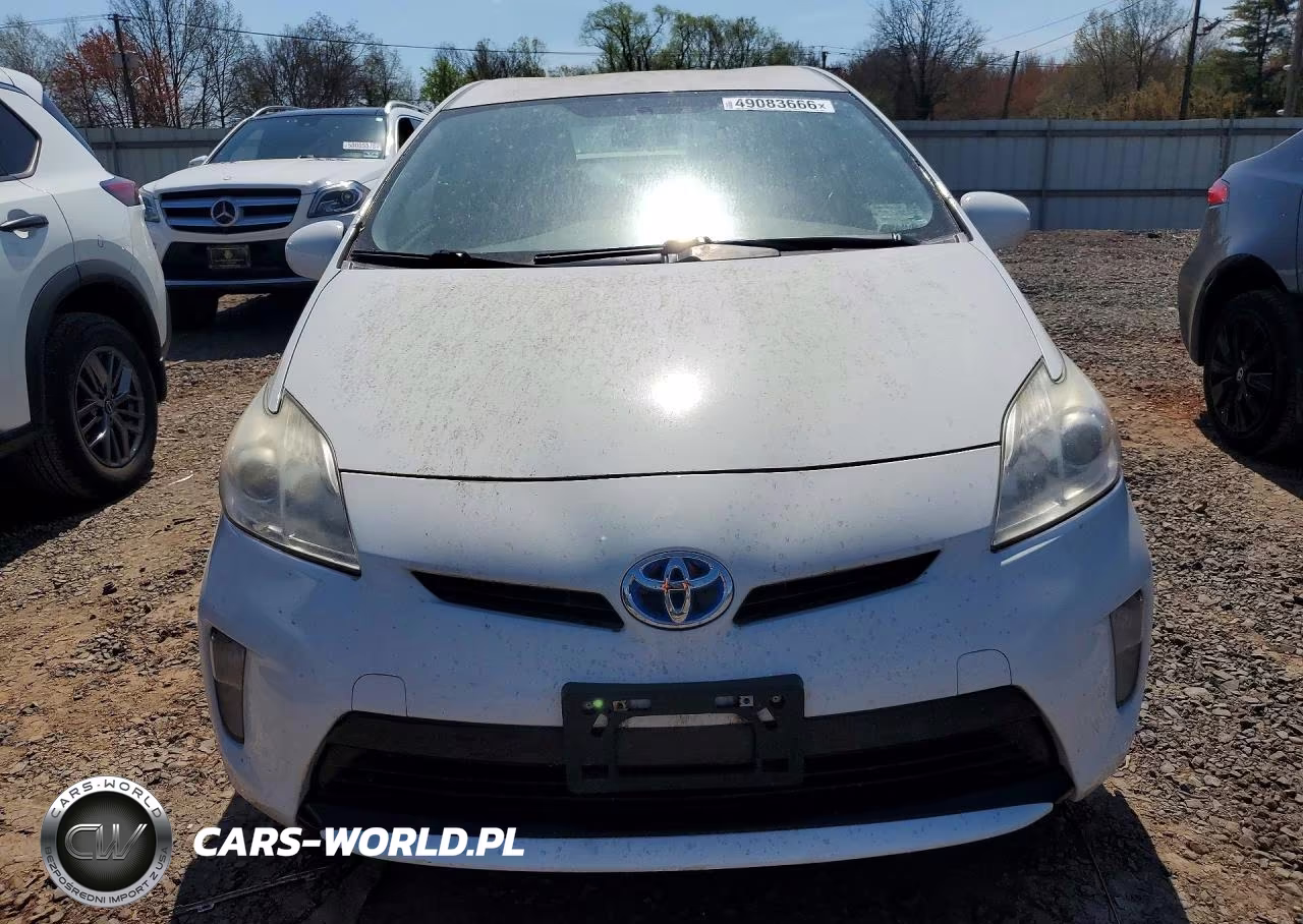 2012 Toyota Prius Two VIN:JTDKN3DU2C5398229 - 5