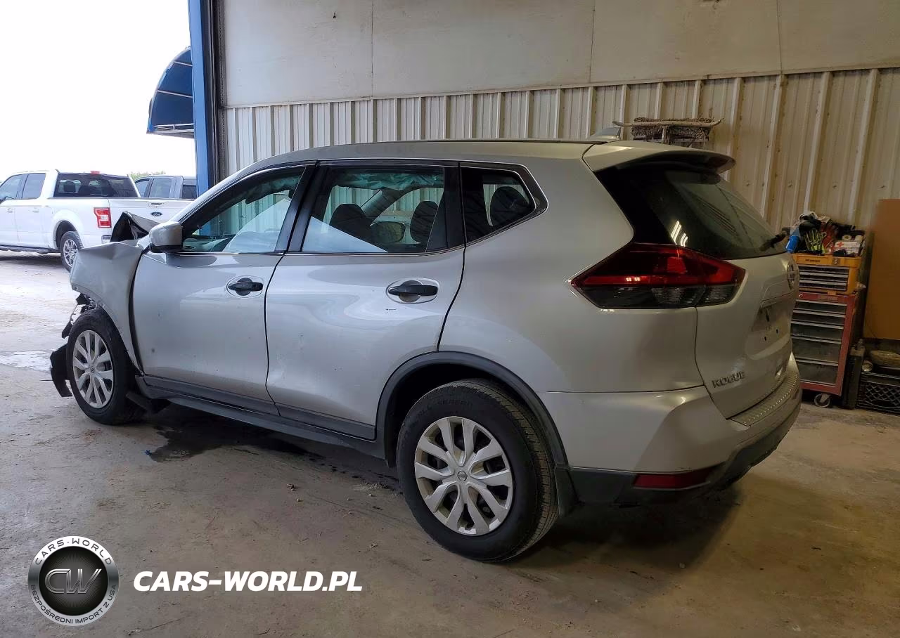 2018 Nissan Rogue S VIN:KNMAT2MT3JP571826 - 2