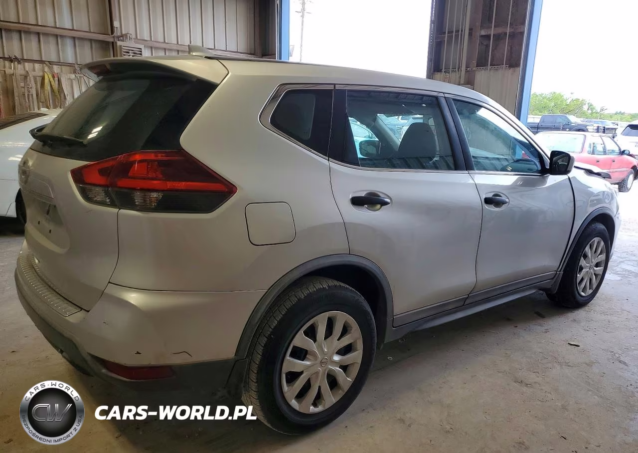 2018 Nissan Rogue S VIN:KNMAT2MT3JP571826 - 3