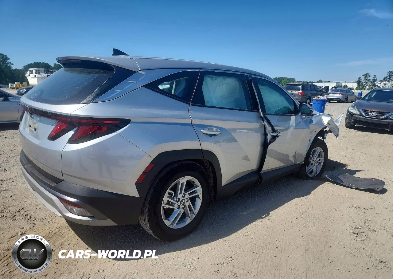 2025 Hyundai Tucson Se VIN:5NMJA3DE8SH574373 - 3