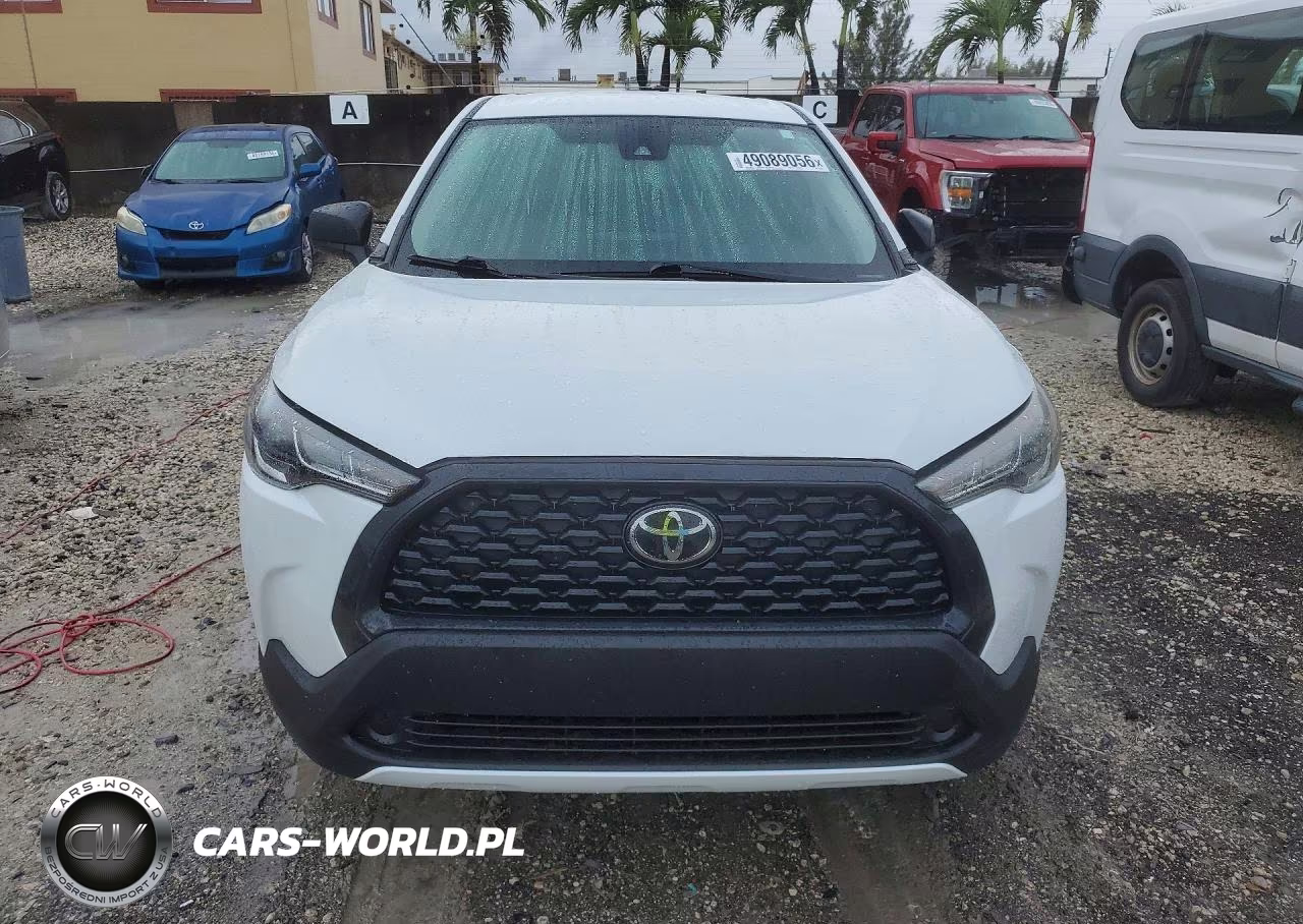 2022 Toyota Corolla Cross L VIN:7MUAAAAG6NV018712 - 5