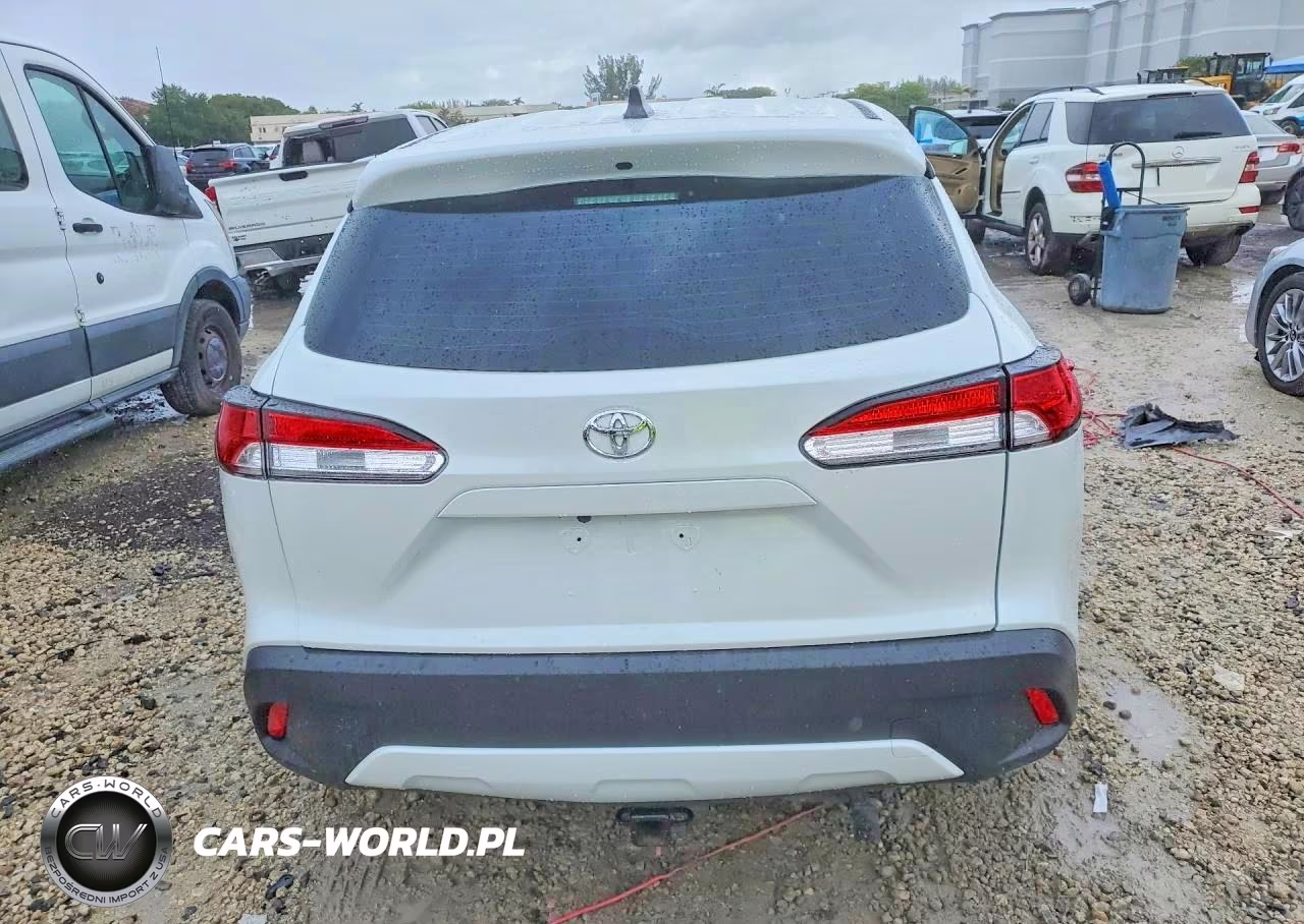 2022 Toyota Corolla Cross L VIN:7MUAAAAG6NV018712 - 6