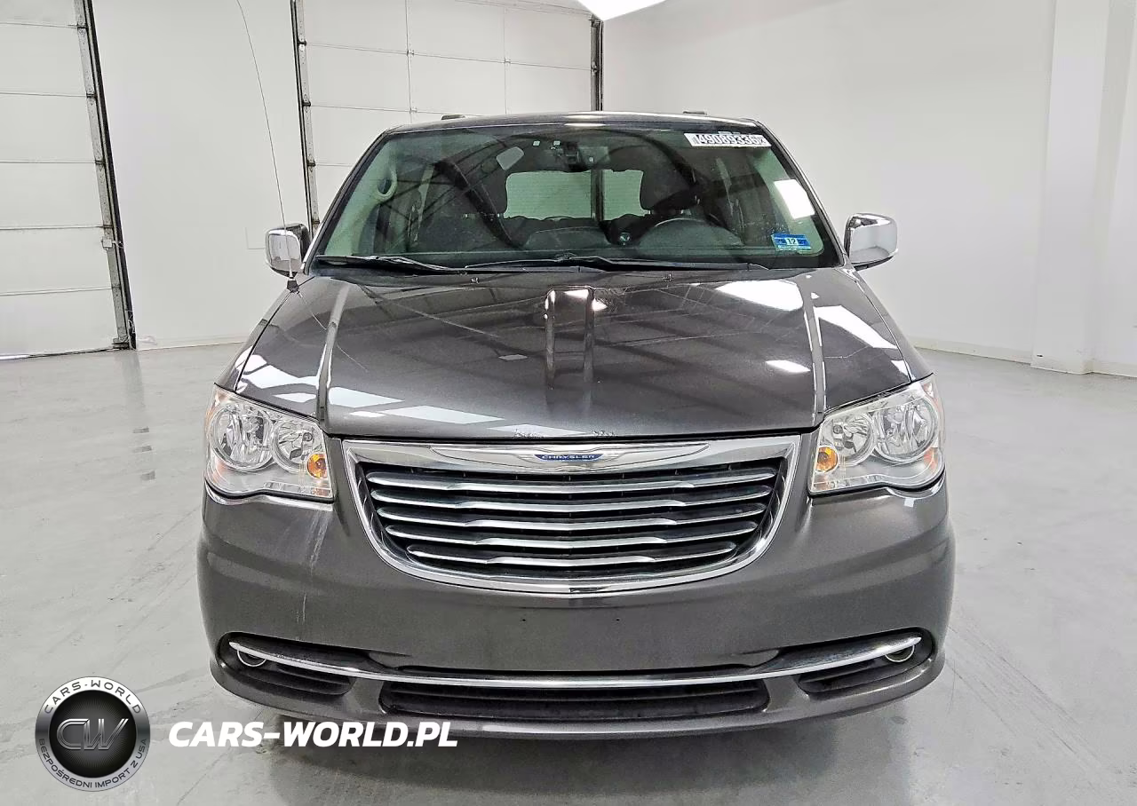 2015 Chrysler Town & Country Limited VIN:2C4RC1JG0FR742221 - 5