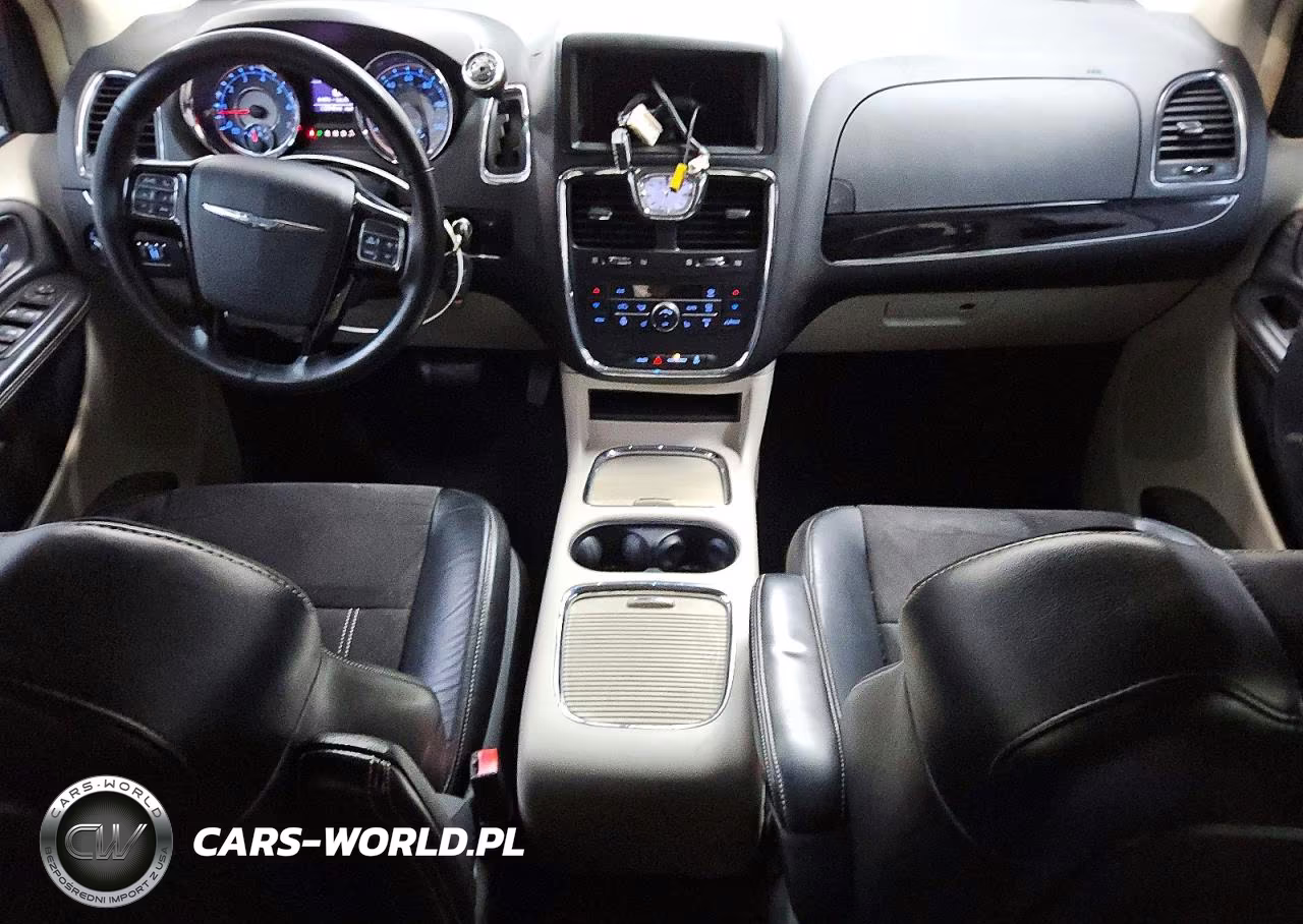 2015 Chrysler Town & Country Limited VIN:2C4RC1JG0FR742221 - 8