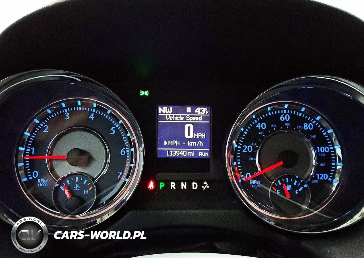 2015 Chrysler Town & Country Limited VIN:2C4RC1JG0FR742221 - 9