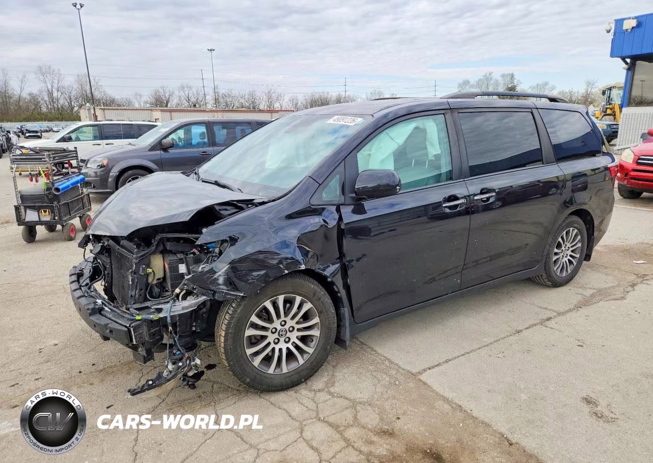2018 Toyota Sienna Xle Premium 8-Passenger
