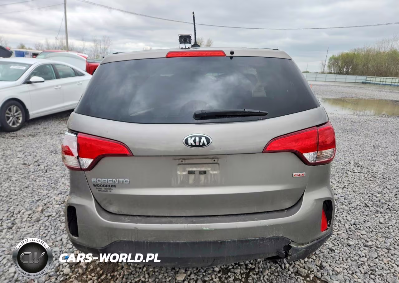2015 Kia Sorento Lx VIN:5XYKT3A6XFG565394 - 6