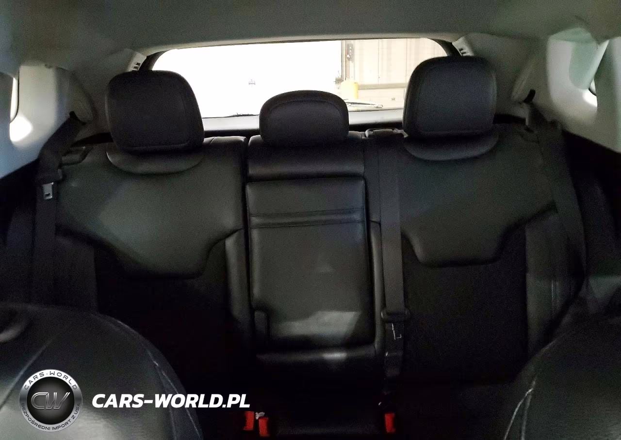 2019 Jeep Compass Latitude VIN:3C4NJDBB1KT741093 - 10