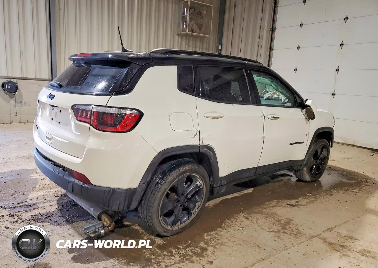 2019 Jeep Compass Latitude VIN:3C4NJDBB1KT741093 - 3
