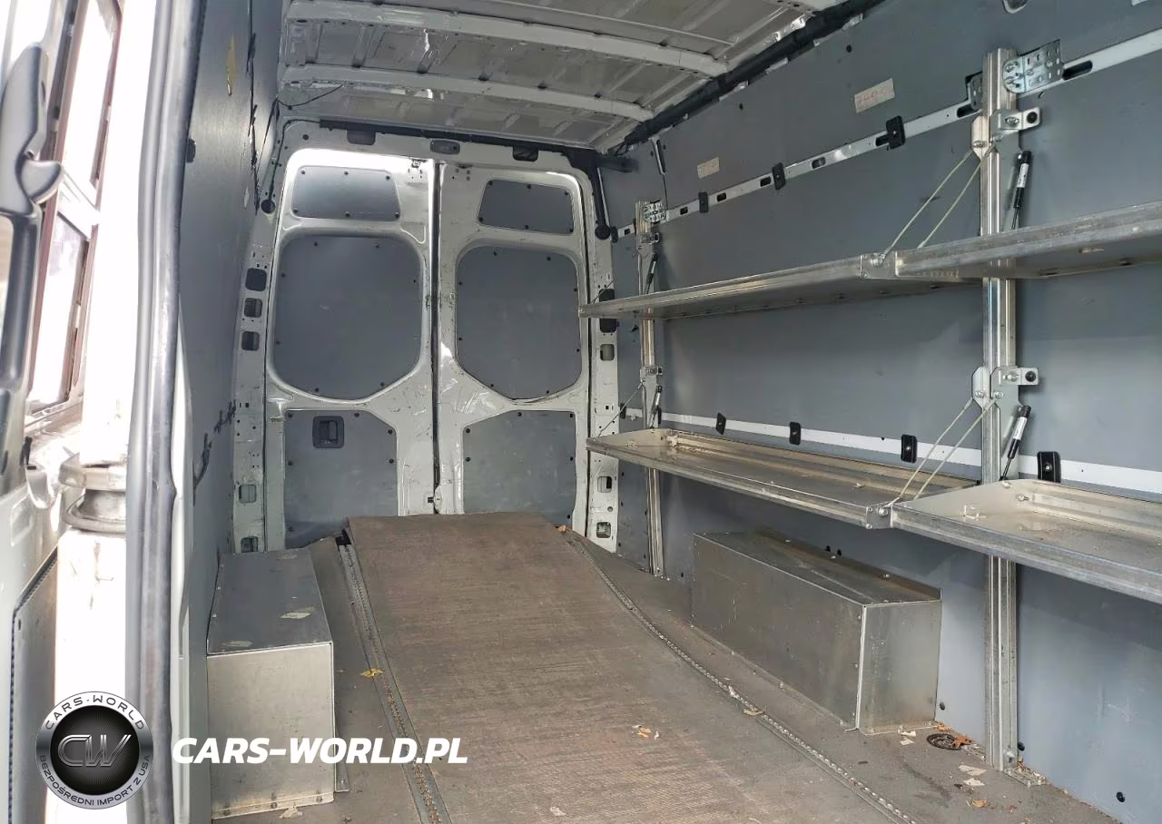 2019 Mercedes-Benz Sprinter VIN:WD4PF1CD9KT007389 - 10