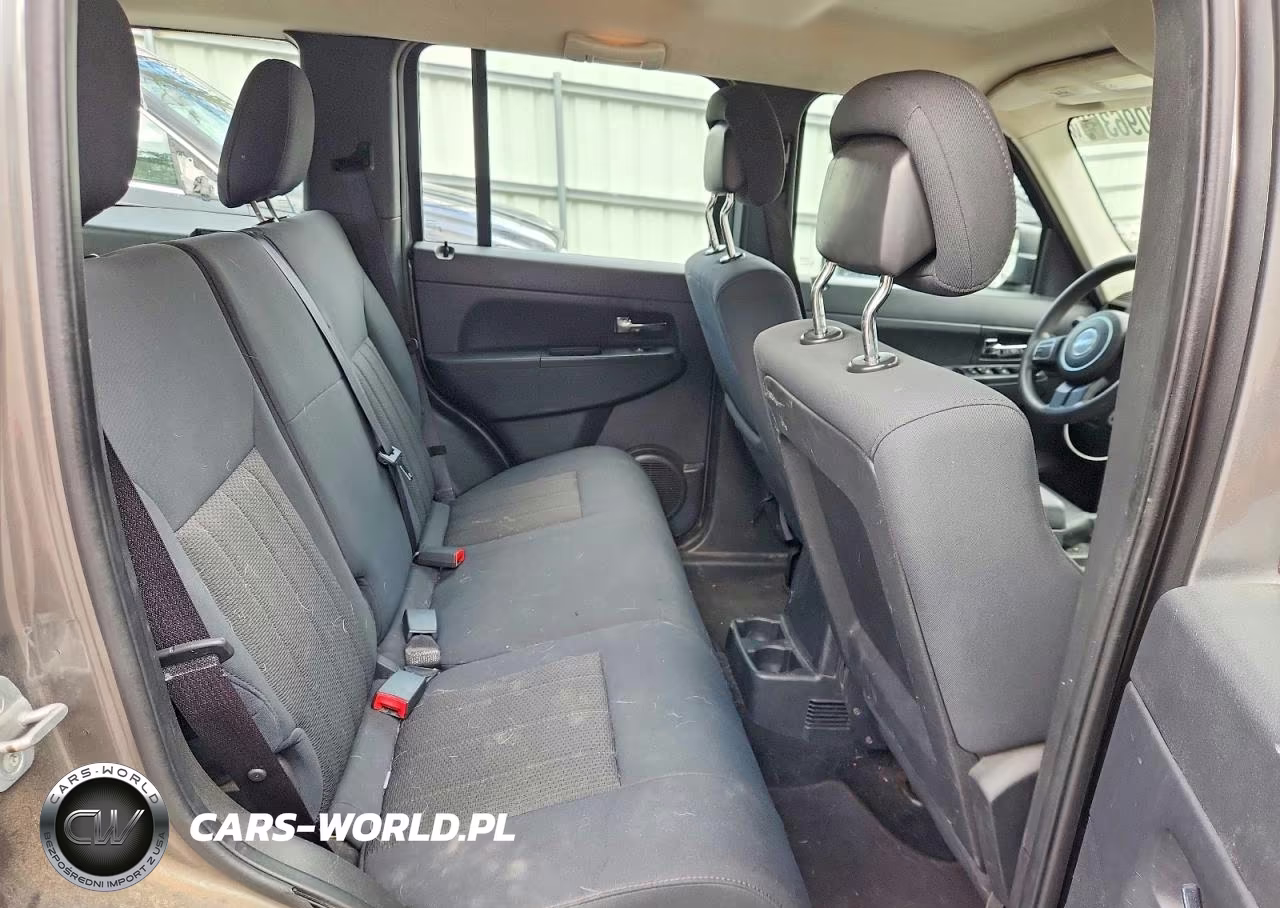 2012 Jeep Liberty Sport VIN:1C4PJLAK5CW193924 - 11