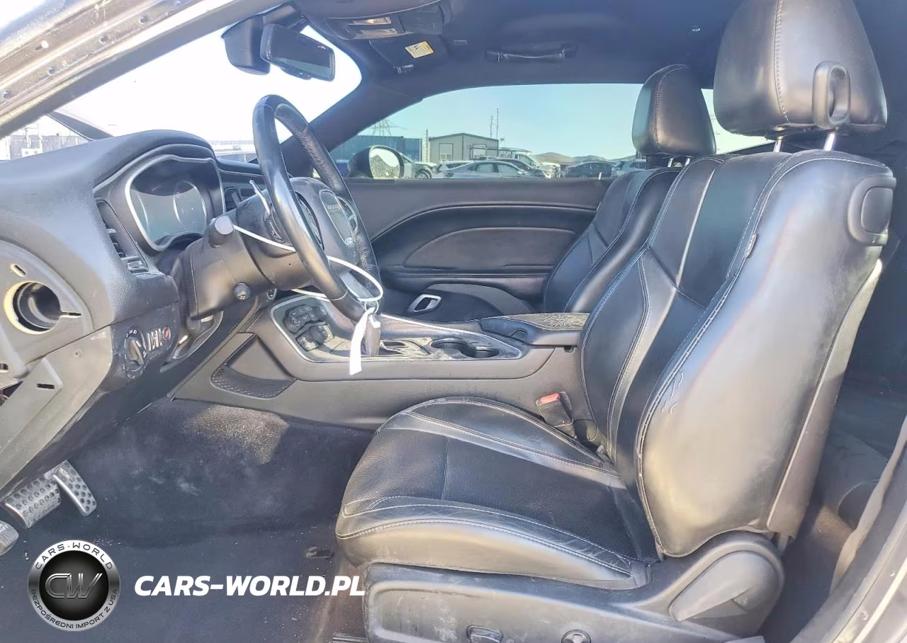 2018 Dodge Challenger Sxt VIN:2C3CDZAG8JH131955 - 7