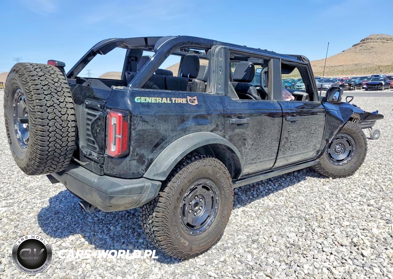 2021 Ford Bronco Base VIN:1FMEE5DH8MLB03770 - 3