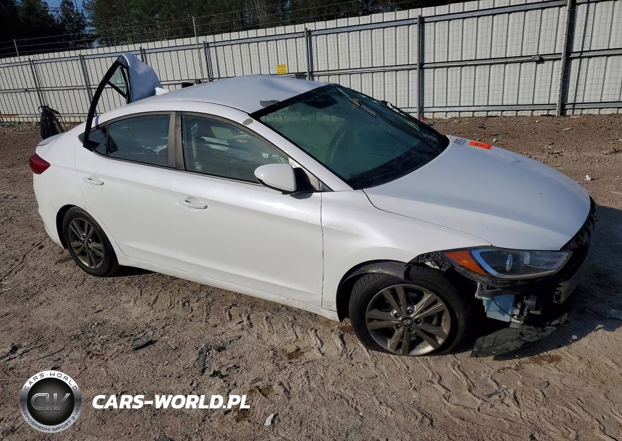 2018 Hyundai Elantra Sel VIN:5NPD84LF6JH393637 - 4