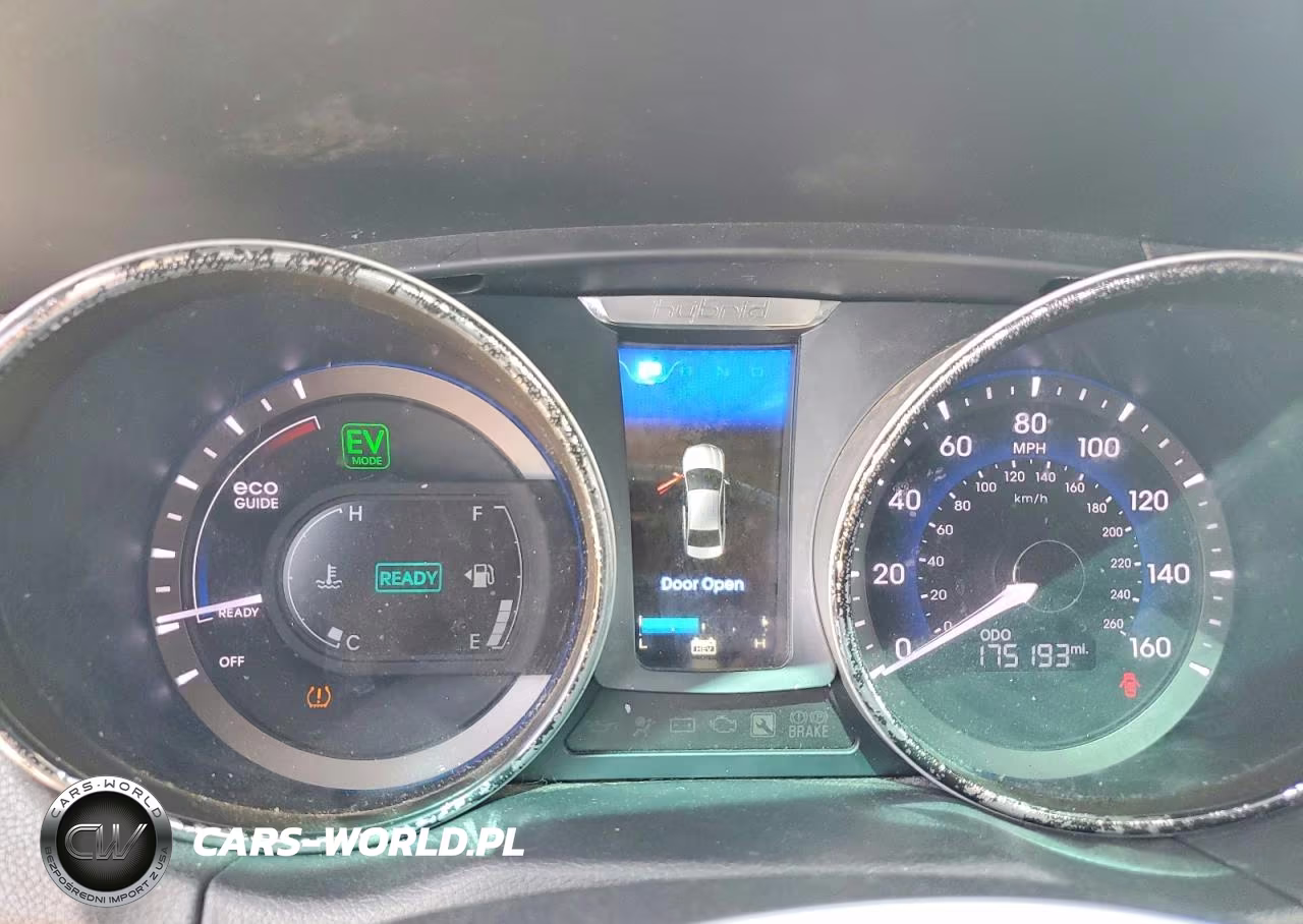 2012 Hyundai Sonata Hybrid Base VIN:KMHEC4A45CA056600 - 9