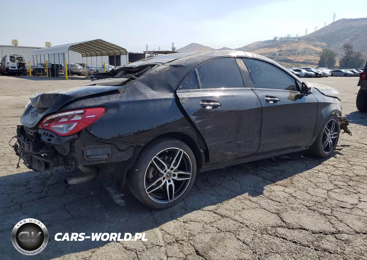 2018 Mercedes-Benz Cla 250 VIN:WDDSJ4EB2JN693171 - 3
