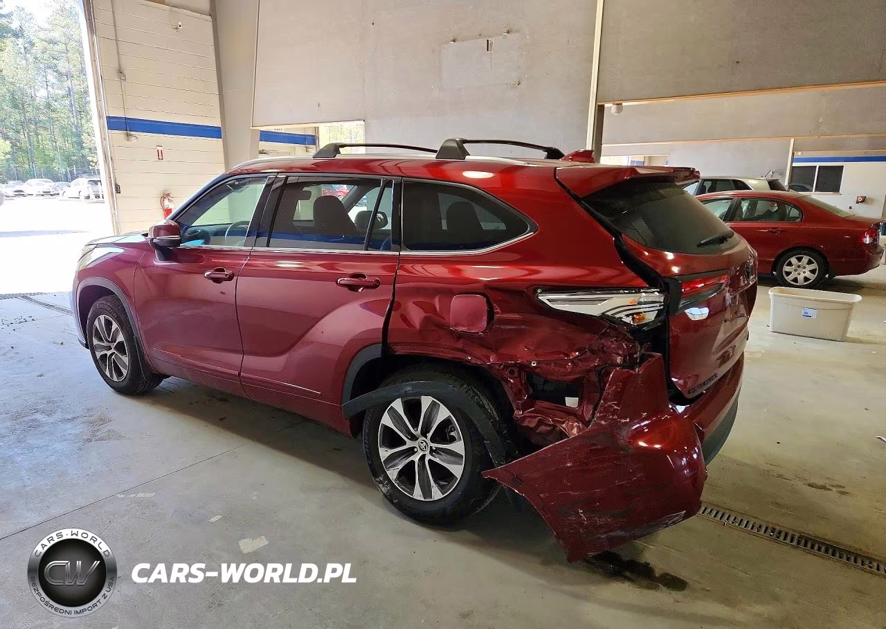 2021 Toyota Highlander Xle VIN:5TDHZRBH4MS157162 - 2