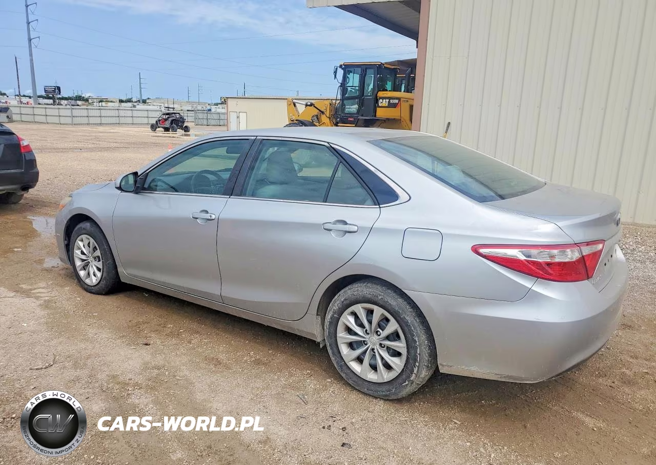 2016 Toyota Camry Le VIN:4T4BF1FK9GR517131 - 2