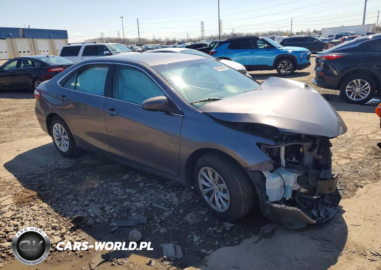 2016 Toyota Camry Le VIN:4T4BF1FK6GR540074 - 4