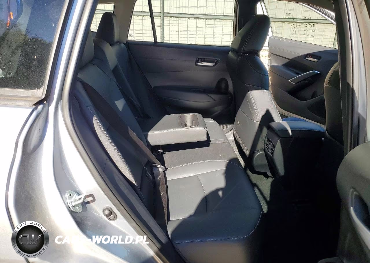 2022 Toyota Corolla Cross Xle VIN:7MUDAAAGXNV033825 - 10