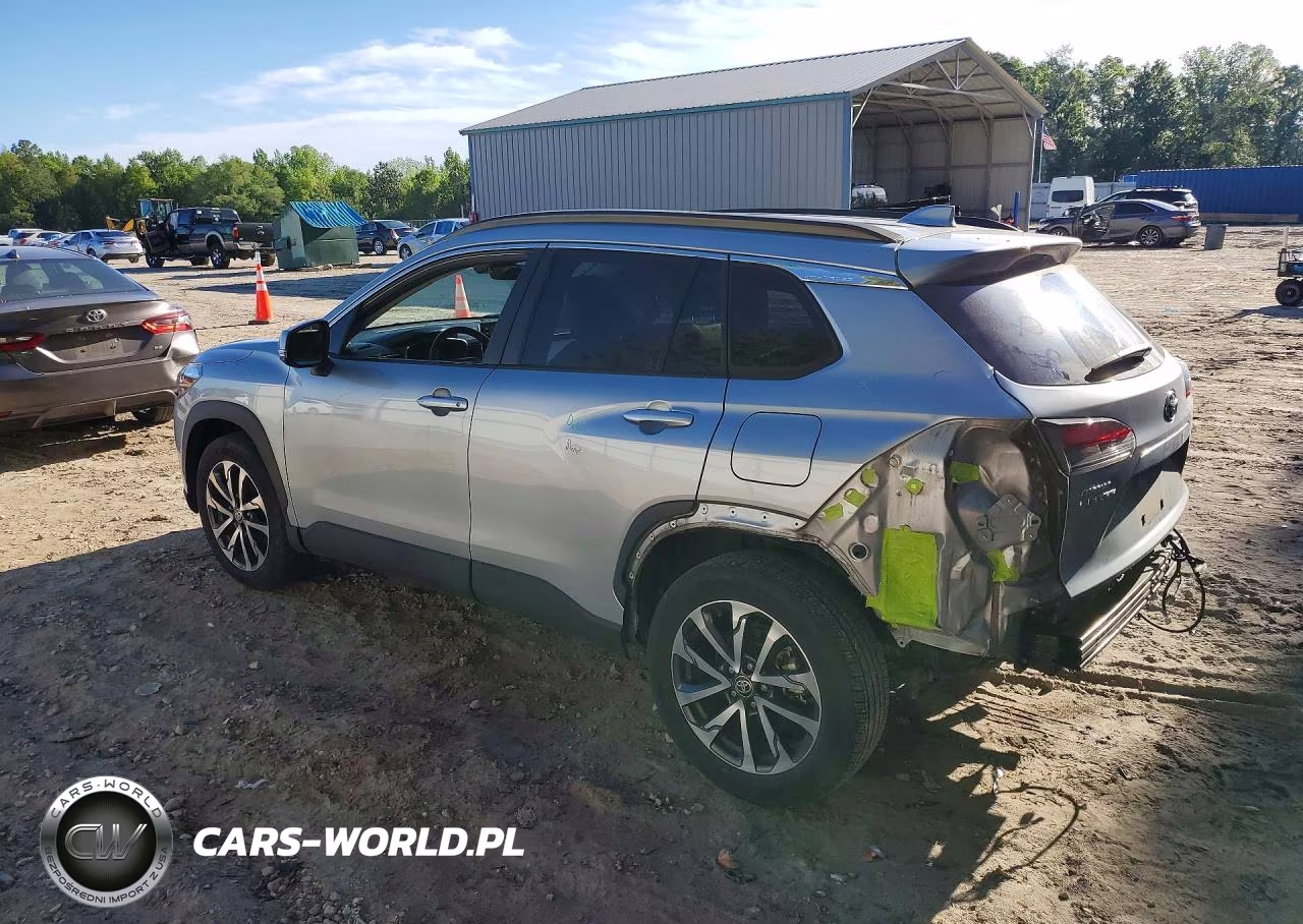 2022 Toyota Corolla Cross Xle VIN:7MUDAAAGXNV033825 - 2