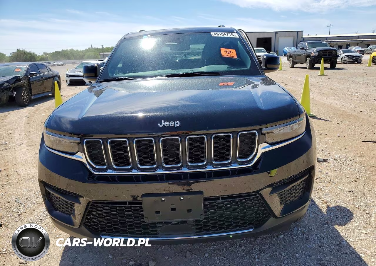 2025 Jeep Grand Cherokee Laredo VIN:1C4RJGAG8SC305417 - 5