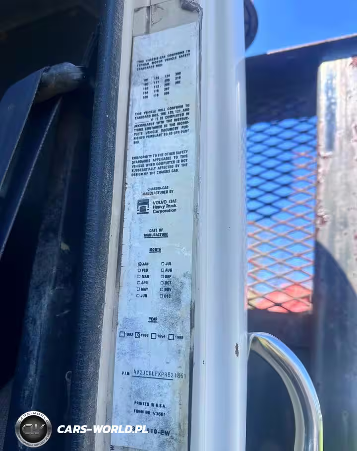 1993 White-GMC Conventional Wg VIN:4V2JCBLFXPR821861 - 10