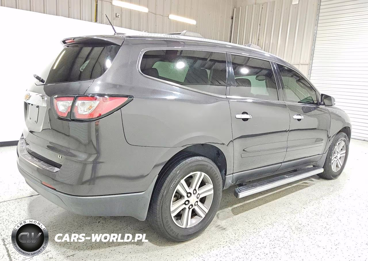2017 Chevrolet Traverse Lt VIN:1GNKRHKD3HJ120353 - 3