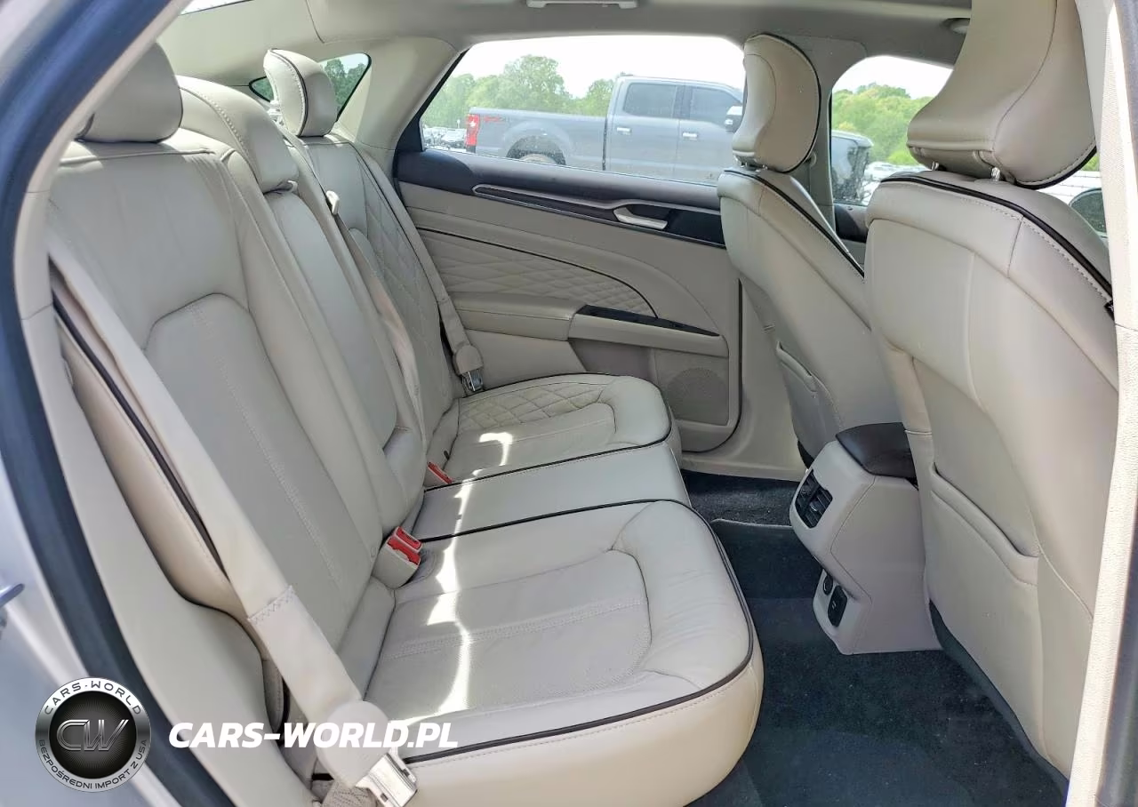 2017 Ford Fusion Titanium VIN:3FA6P0K93HR161364 - 10