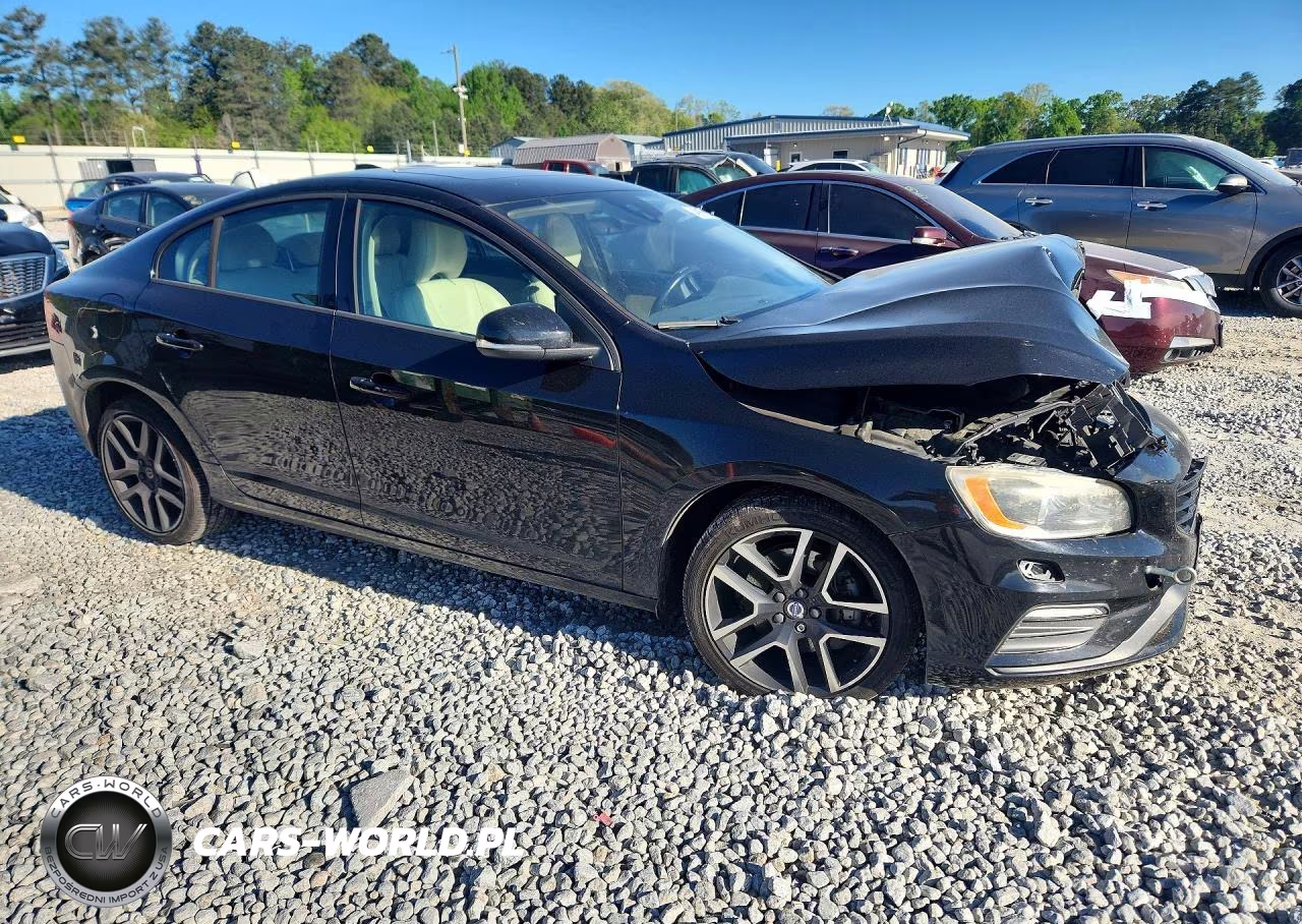 2017 Volvo S60 Dynamic VIN:YV140MTL7H2429127 - 4