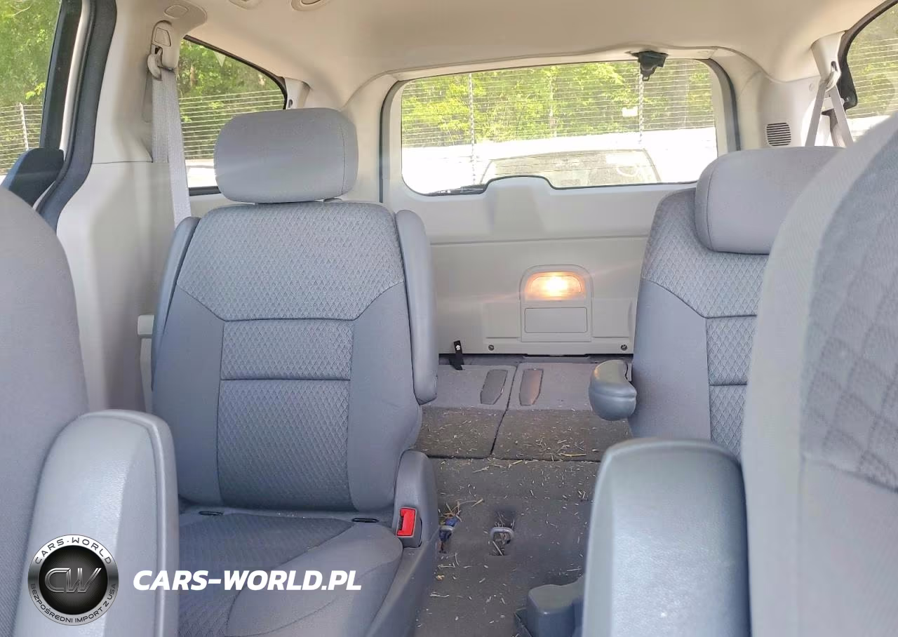 2010 Dodge Grand Caravan Se VIN:2D4RN4DE2AR111374 - 10