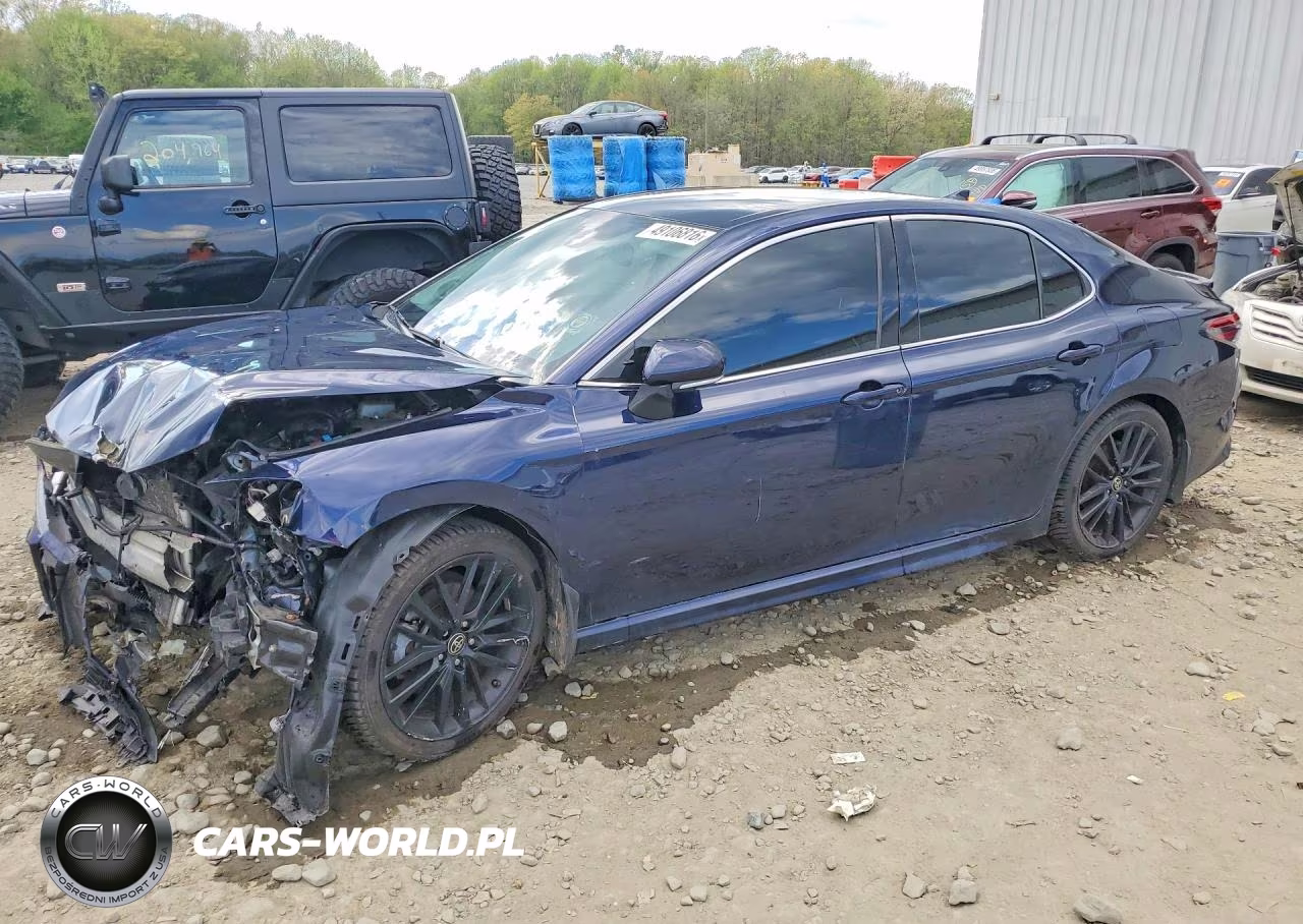 2021 Toyota Camry Hybrid Xse
