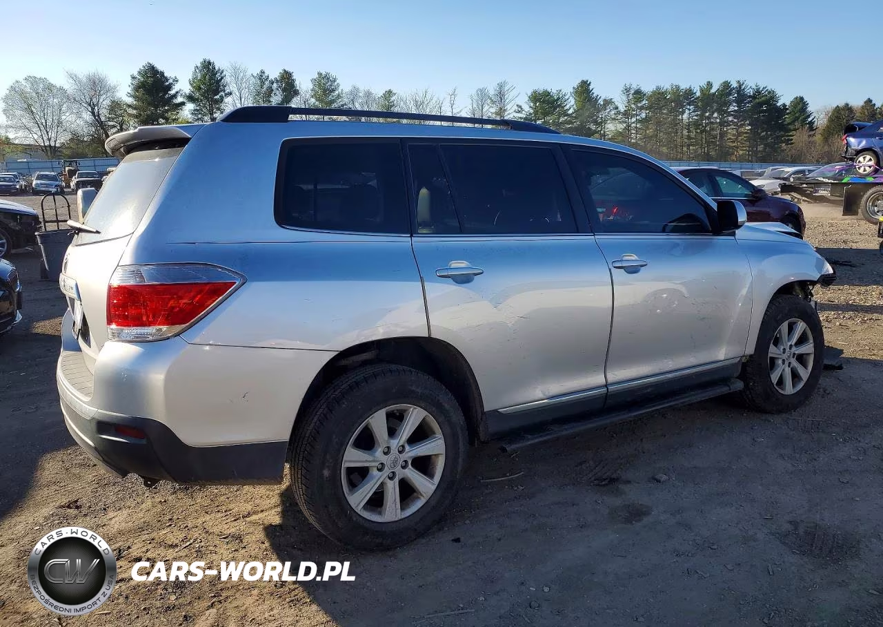 2013 Toyota Highlander Se VIN:5TDBK3EH0DS218557 - 3