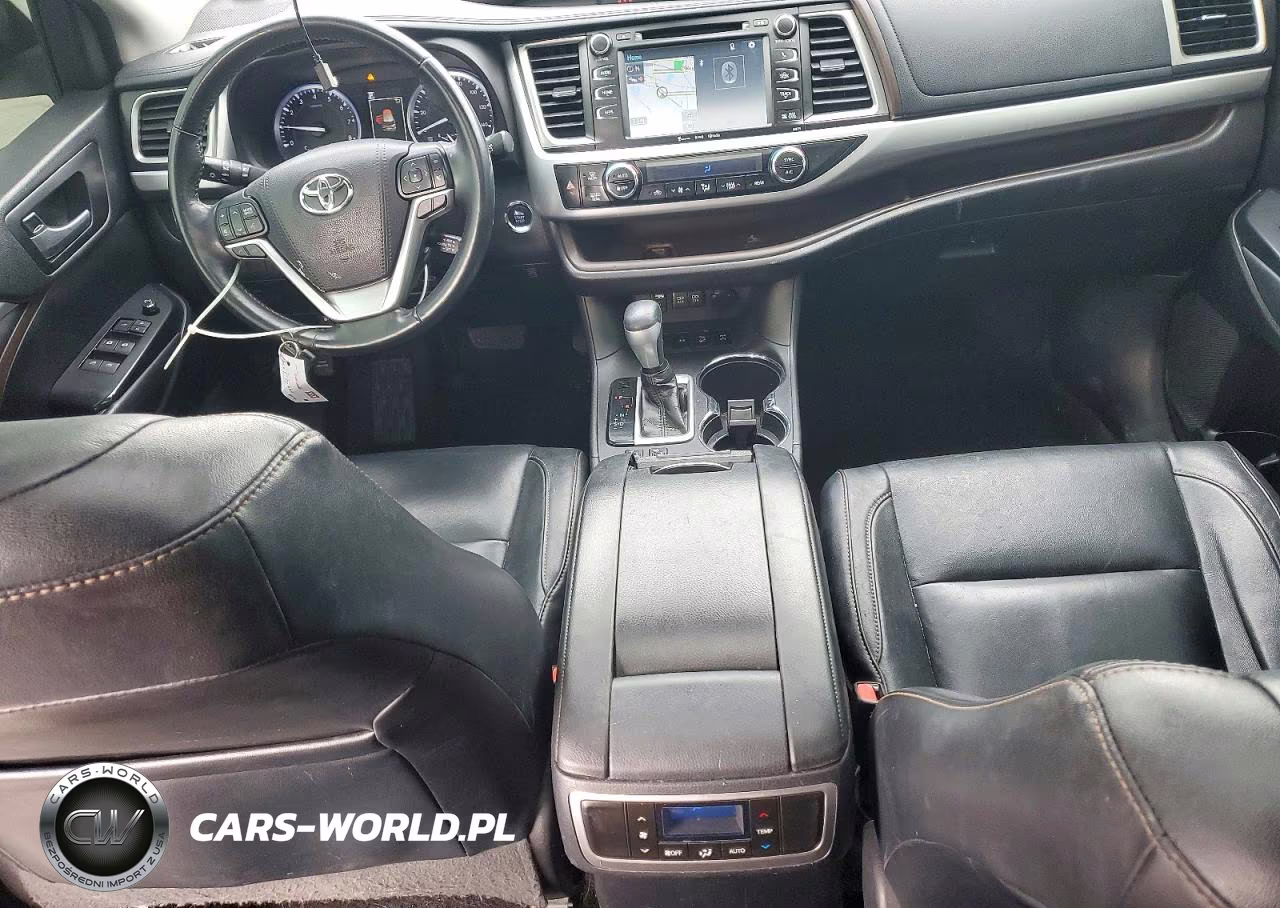 2018 Toyota Highlander Xle VIN:5TDJZRFH3JS816436 - 8