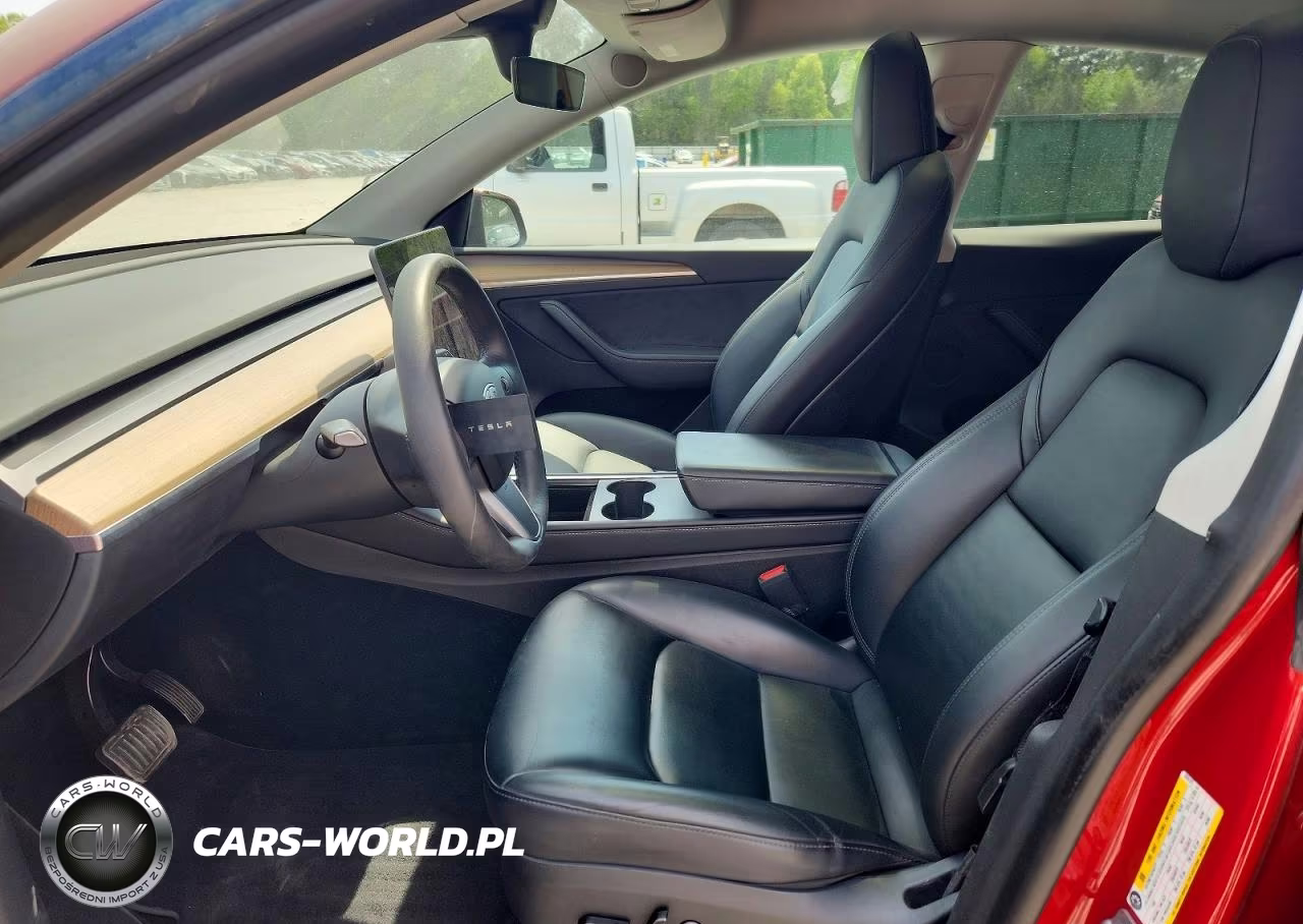 2023 Tesla Model Y VIN:7SAYGDEE8PA026125 - 7