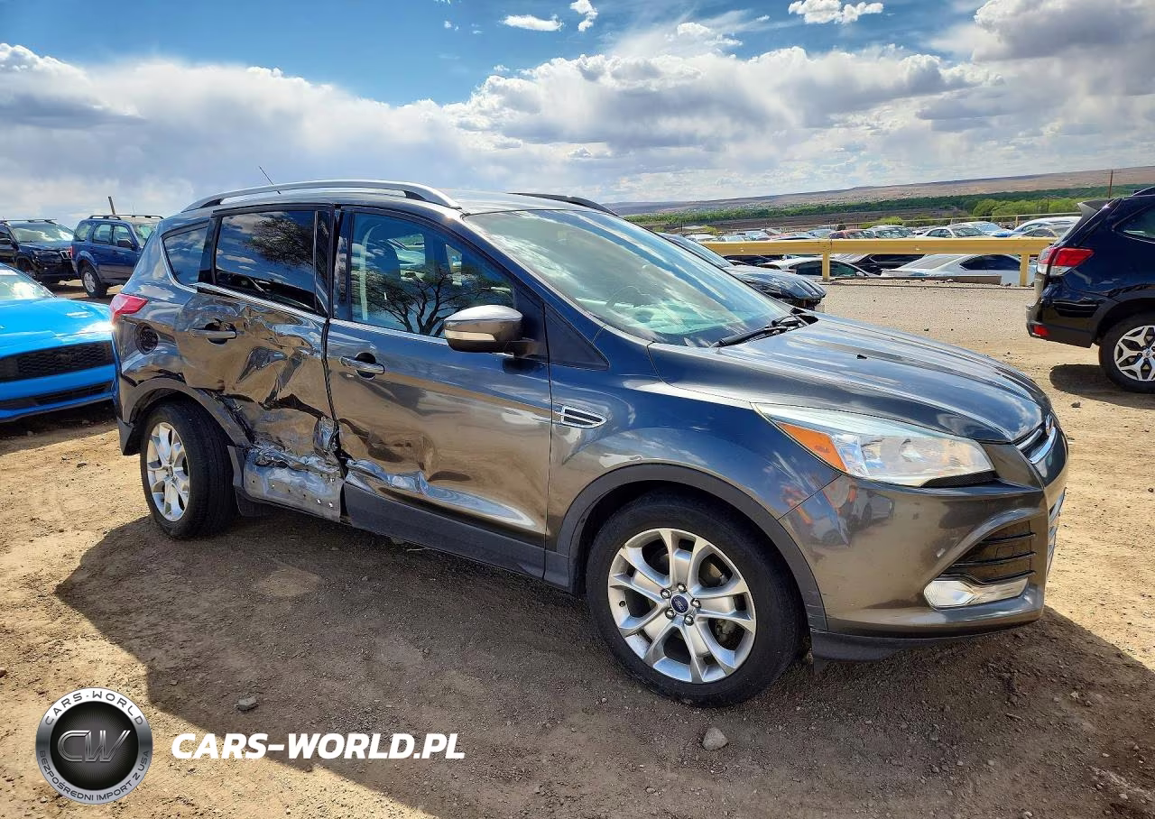 2015 Ford Escape Titanium VIN:1FMCU0JX4FUA25882 - 4