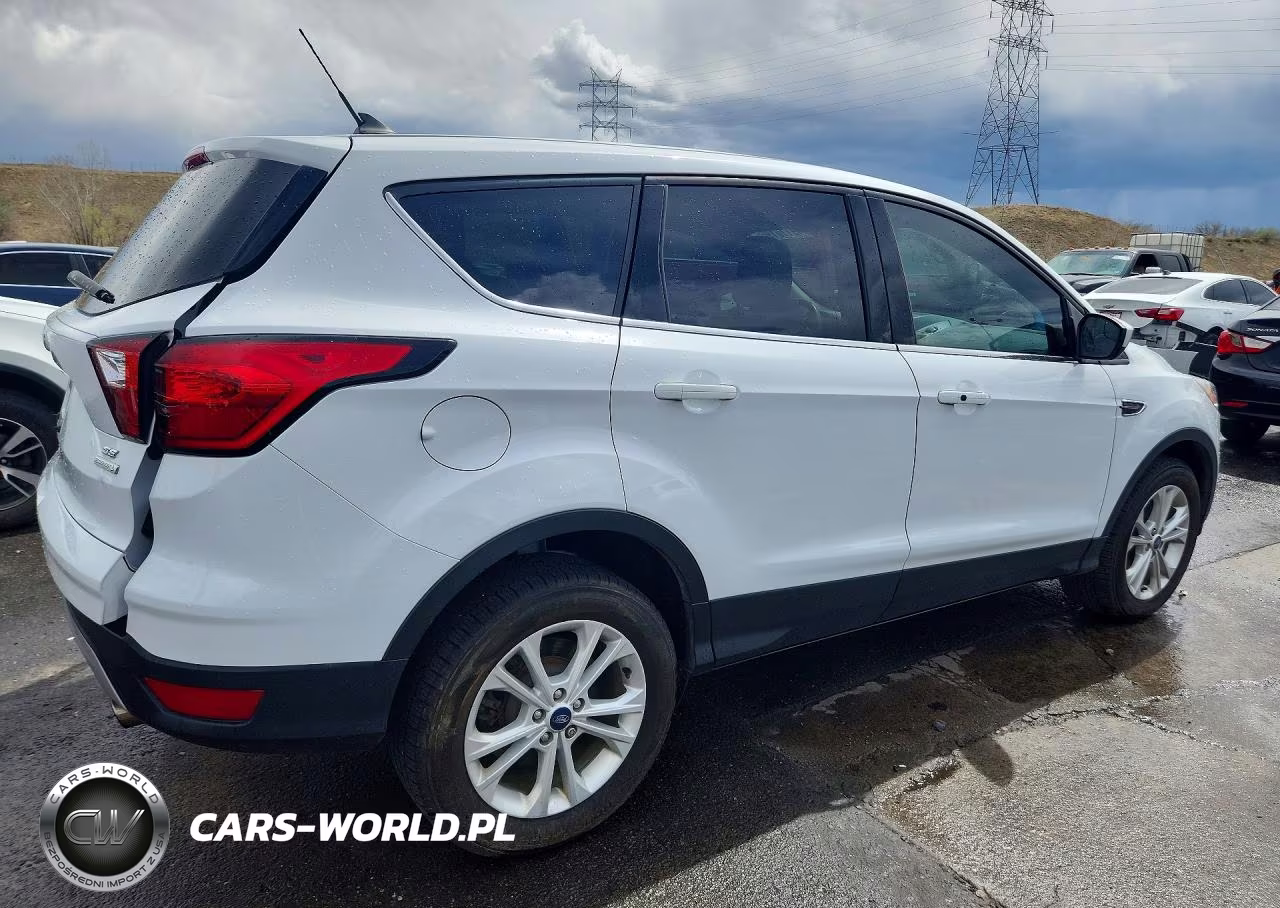 2019 Ford Escape Se VIN:1FMCU0GD0KUA41181 - 3