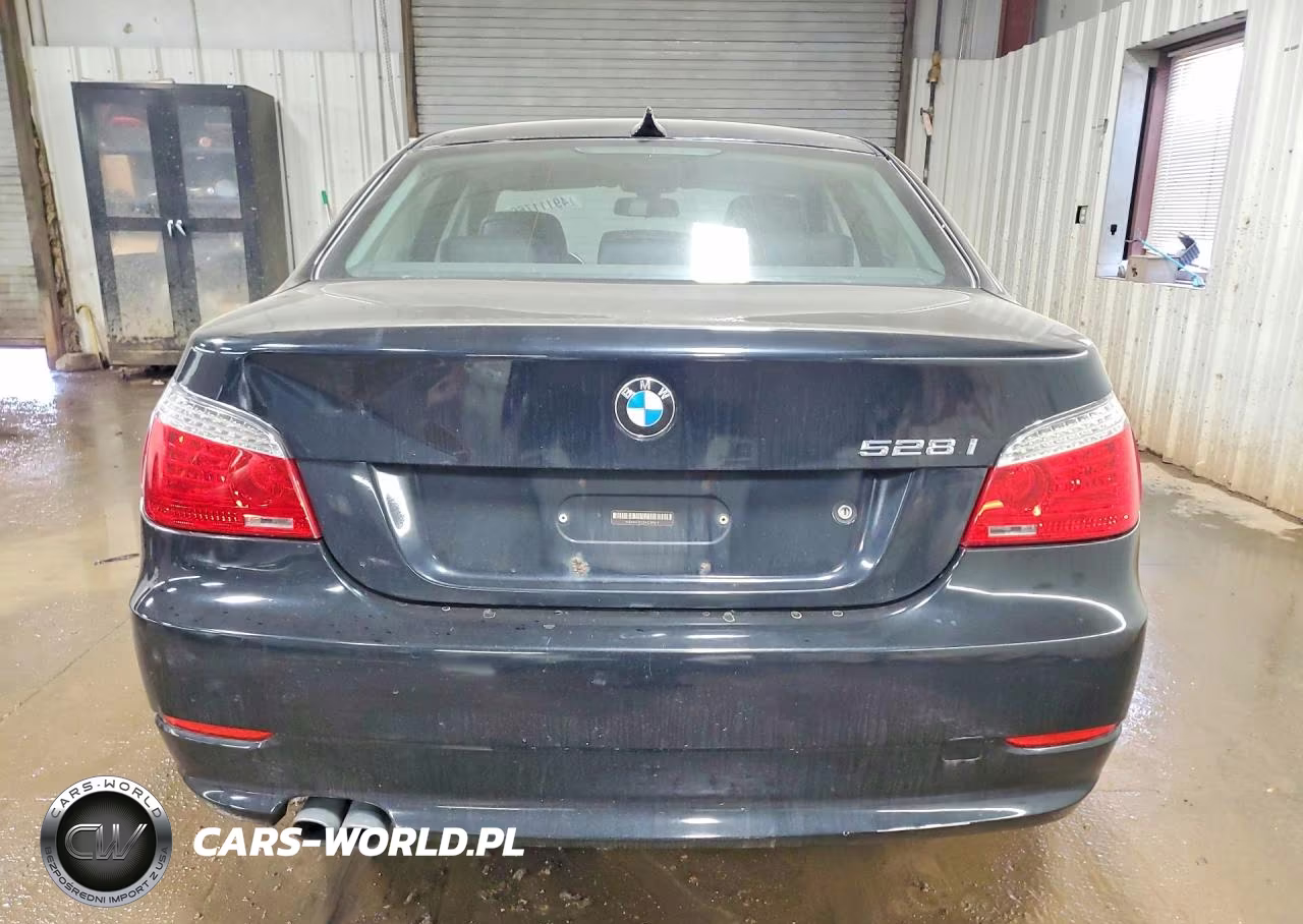 2010 BMW 528 Xi VIN:WBANV1C52AC159619 - 6